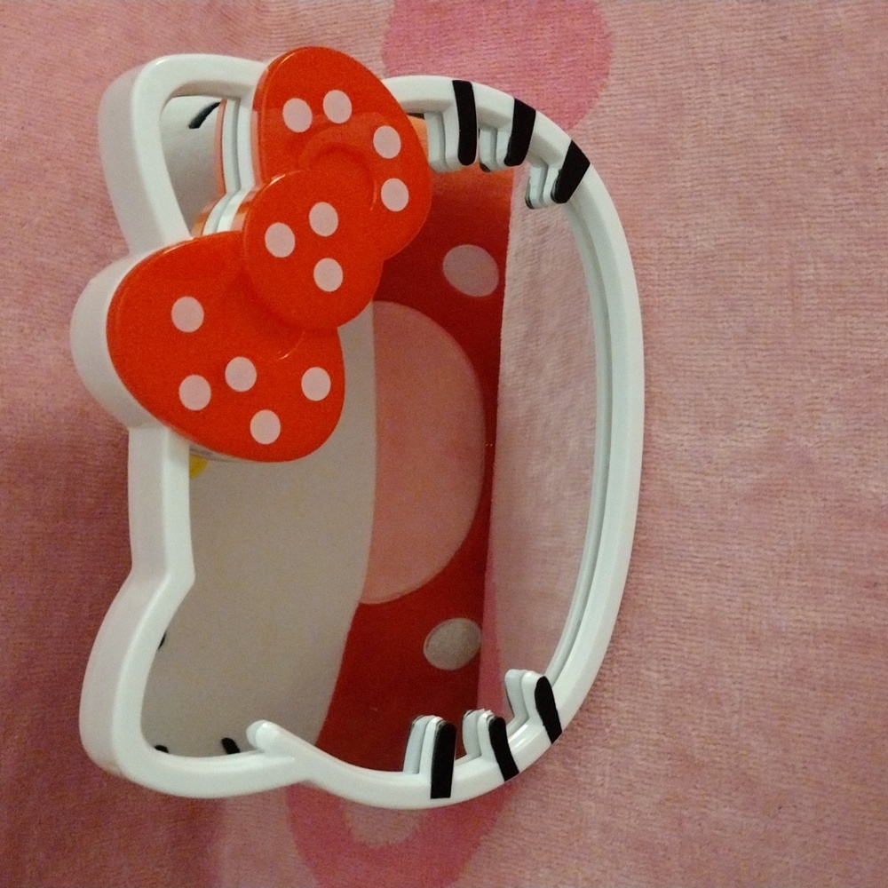 Hello Kitty Desktop Mirror And Makeup Organizer - Picture 2 of 6